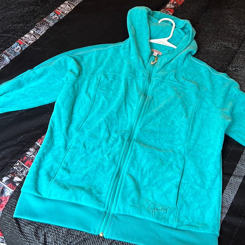 Perfect for spring Juicy Couture velvet teal jacket